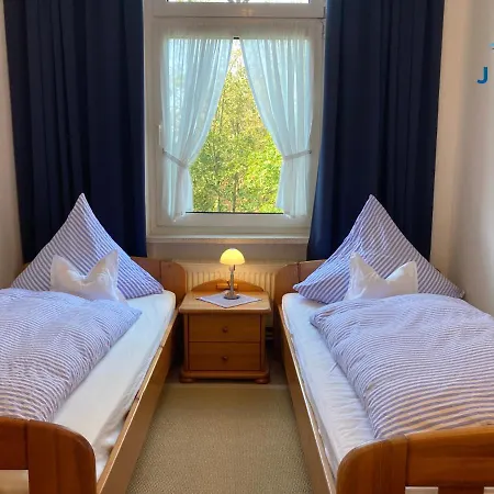 Haus Augusta 162 - Ferienwohnung 2 Apartamento *